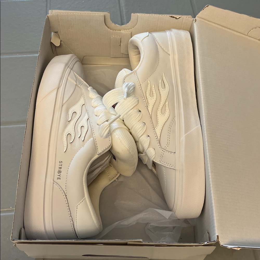 🔥STRAYE LOGAN PUFF "WHITEOUT" SKATEBOARD SHOES NIB WHITE LEATHER FLAMES - Picture 7 of 8